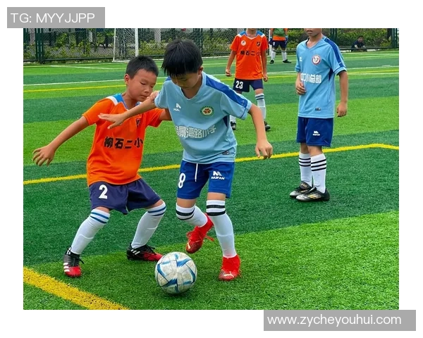 足球明星室内训练全揭秘 提升技能与体能的秘密训练方法 足球明星室内训练全揭秘 提升技能与体能的秘密训练方法